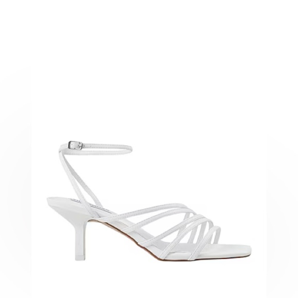 NWOB Women’s Steve Madden Aglow Sandals - White - Size 9 - Strappy Kitten Heel